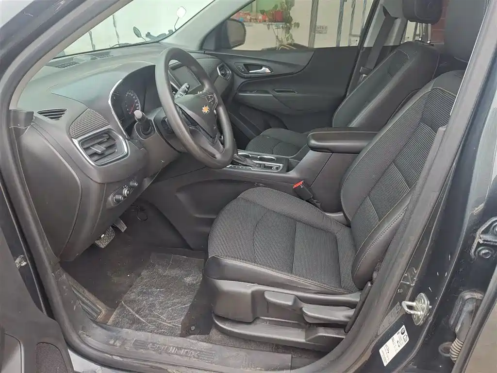 Chevrolet Equinox 2018 535T Automatic Frontier Edition фото 15