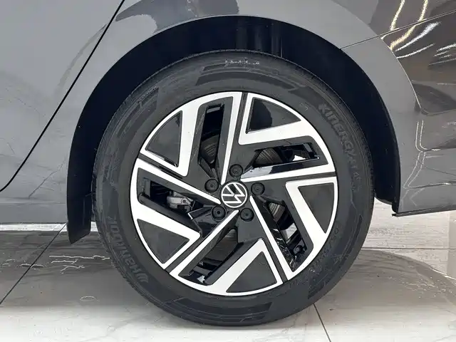 Volkswagen Sagitar 2024 300TSI DSG Surpass Edition фото 18