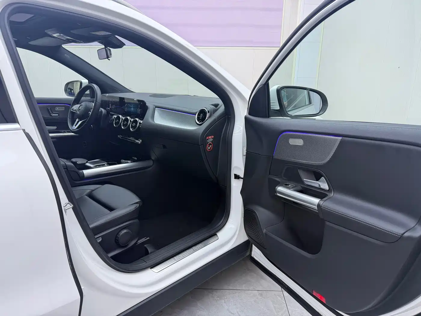 Фото 22 - Mercedes-Benz GLA