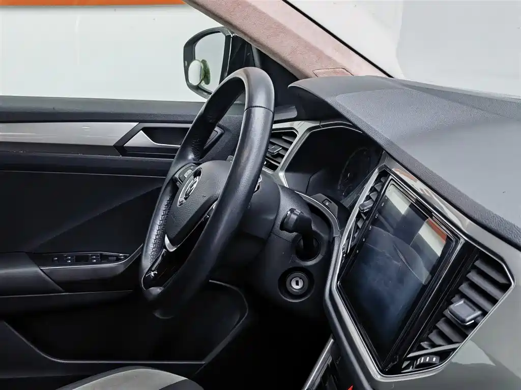 Volkswagen T-ROC 2018 280TSI DSG 2WD Progressive (China V) фото 22