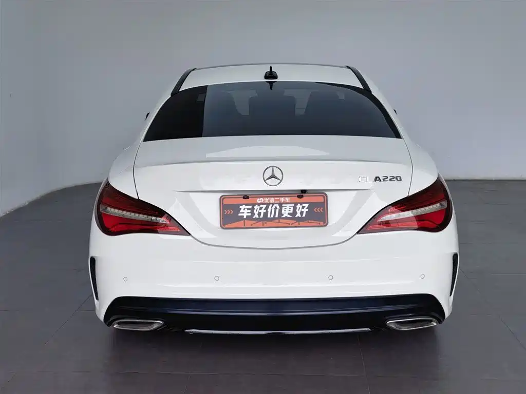 Mercedes-Benz CLA (Import) 2017 CLA 220 4MATIC фото 4