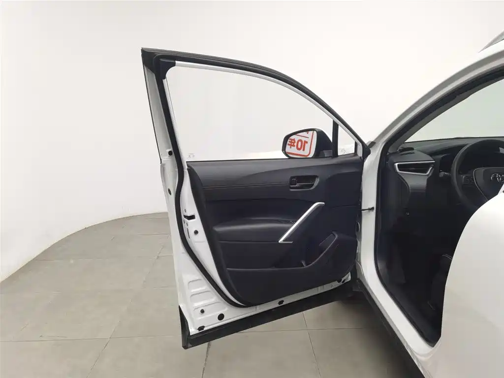 Toyota Frontlander 2024 2.0L CVT Elite Edition фото 8