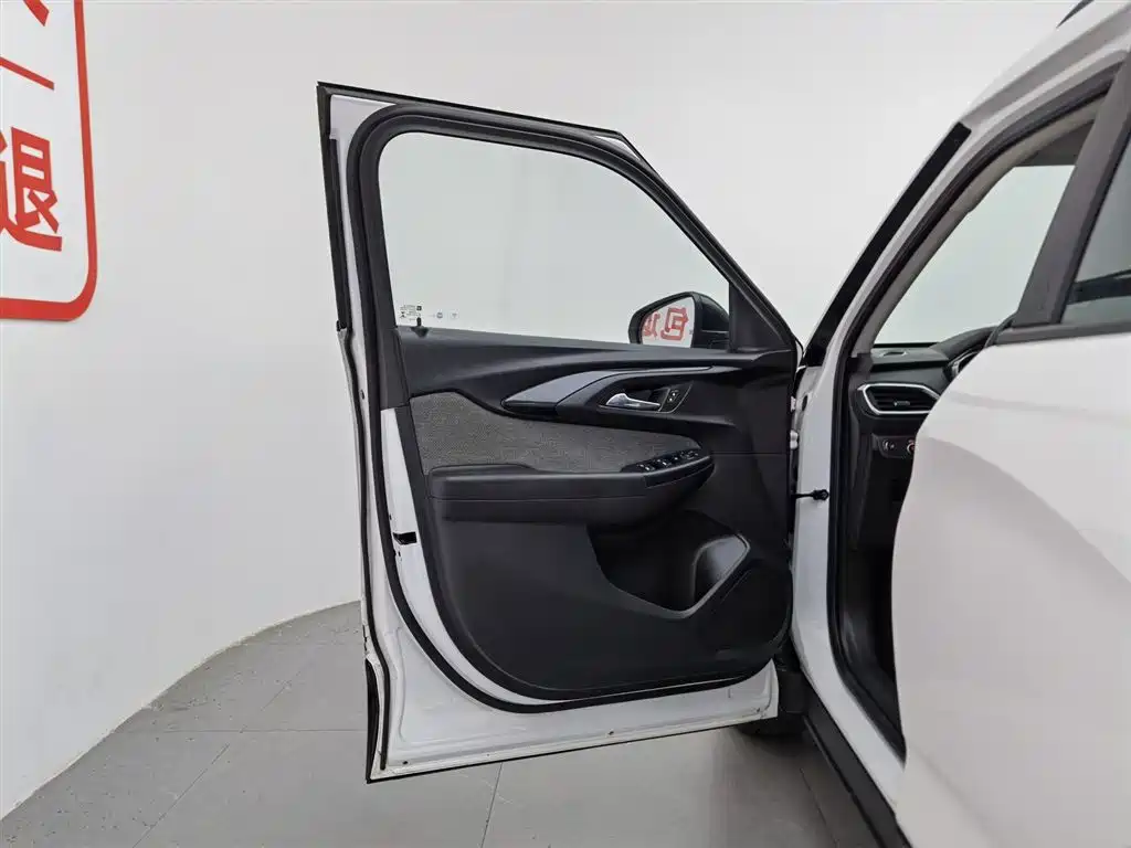 Chevrolet Trailblazer 2019 435T Redline CVT FWD Sport Edition (China VI) фото 8