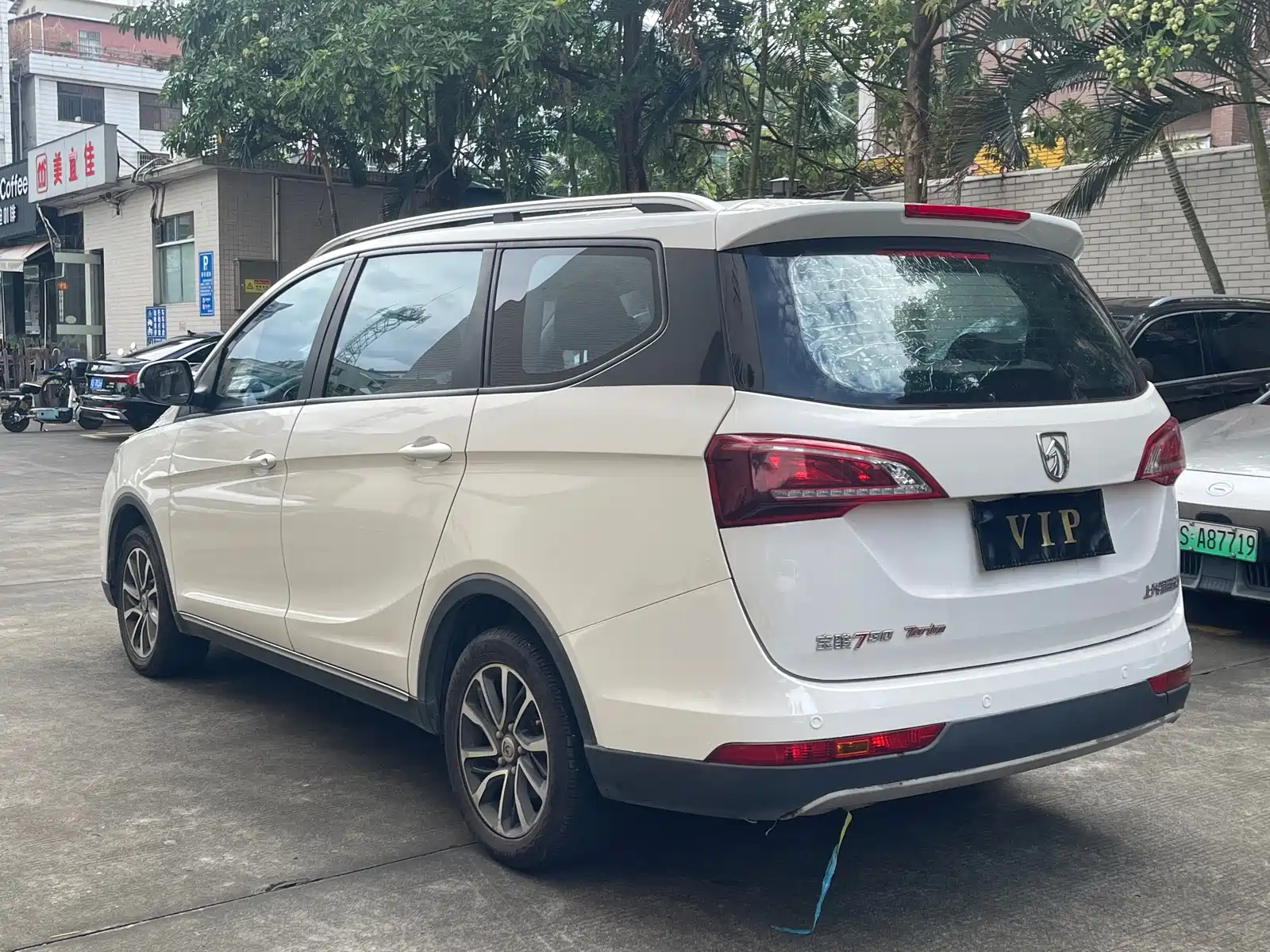 Фото 6 - Baojun 730