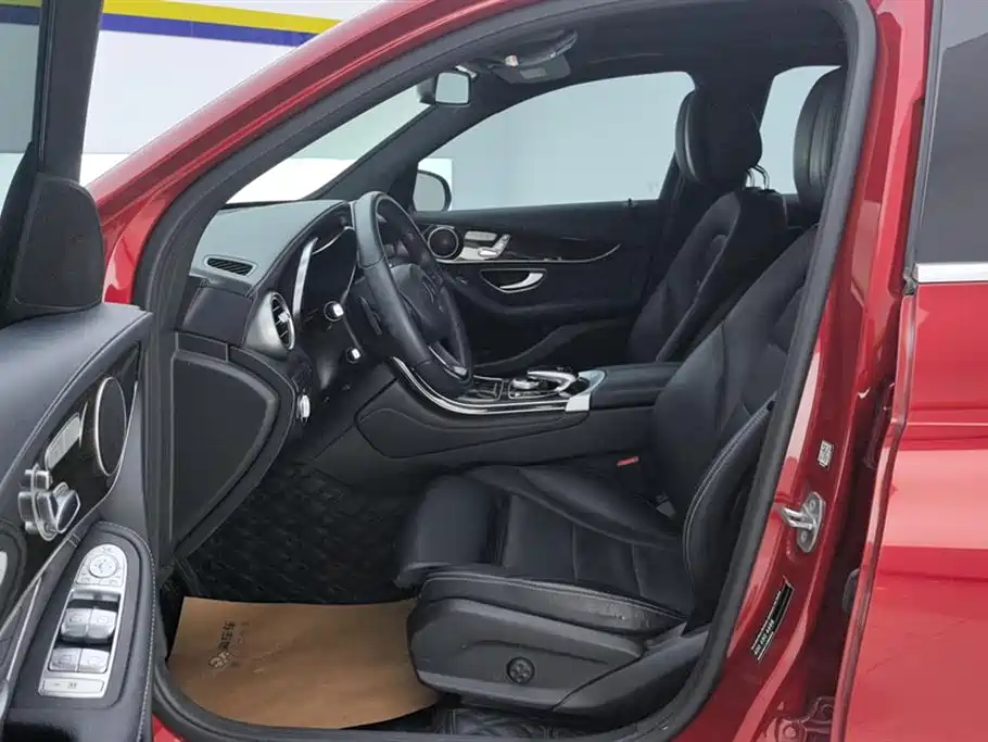 Mercedes-Benz GLC 2018 GLC 260 4MATIC Dynamic фото 9