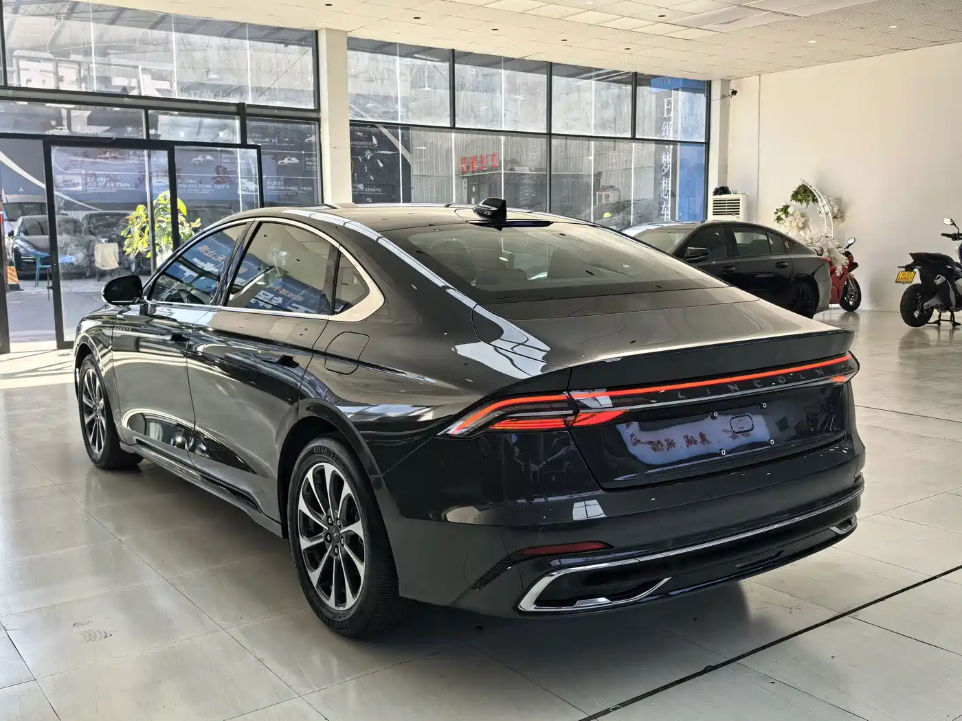 Lincoln Z 2023 2022 Model iCool Elegance Edition