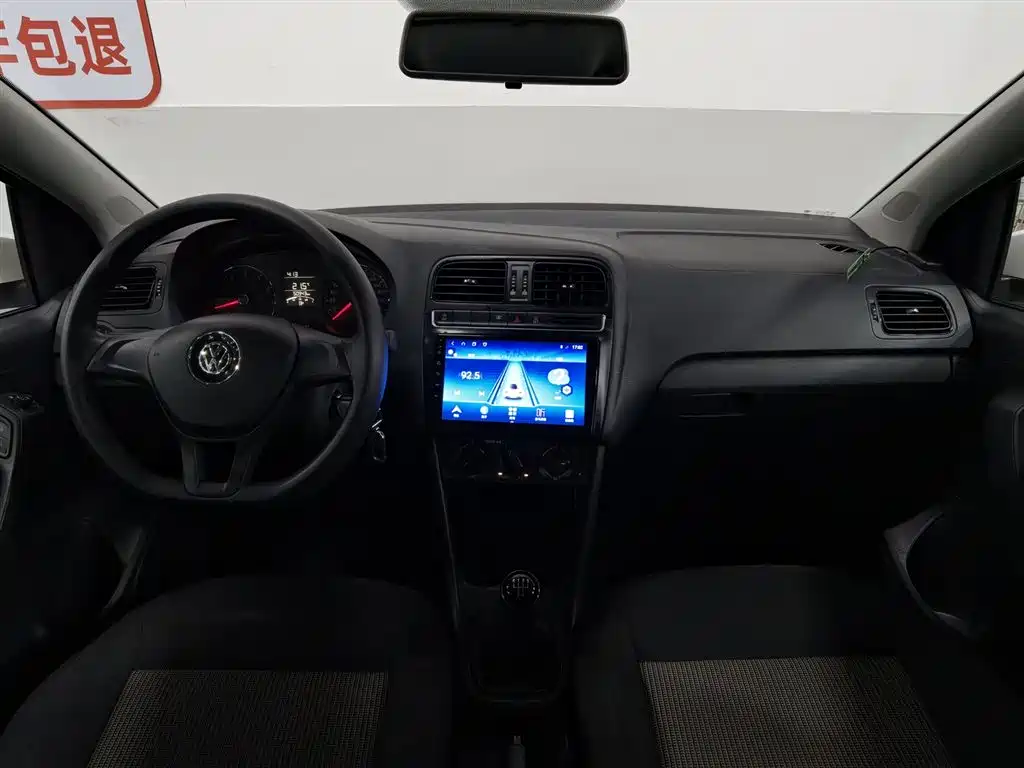 Volkswagen Polo 2018 1.5L Manual Safe Drive фото 5