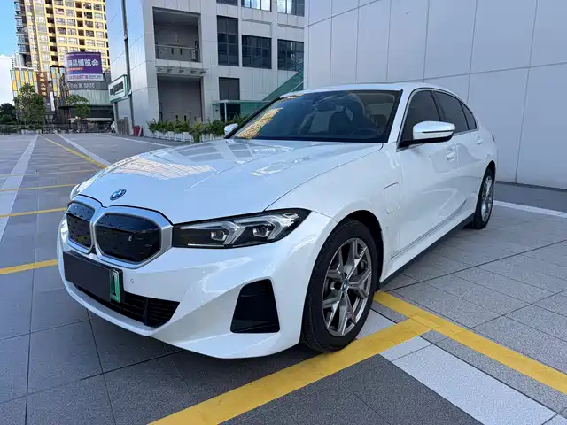 BMW i3 eDrive 35 L