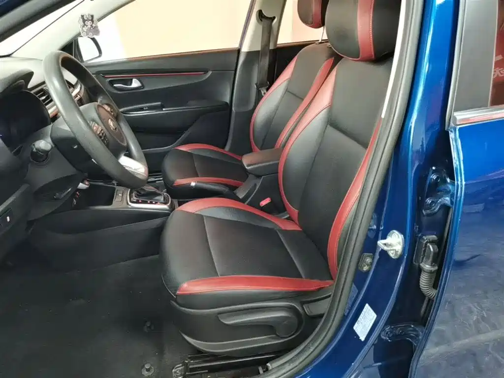 Kia KX CROSS 2017 1.4L AT GLS фото 11