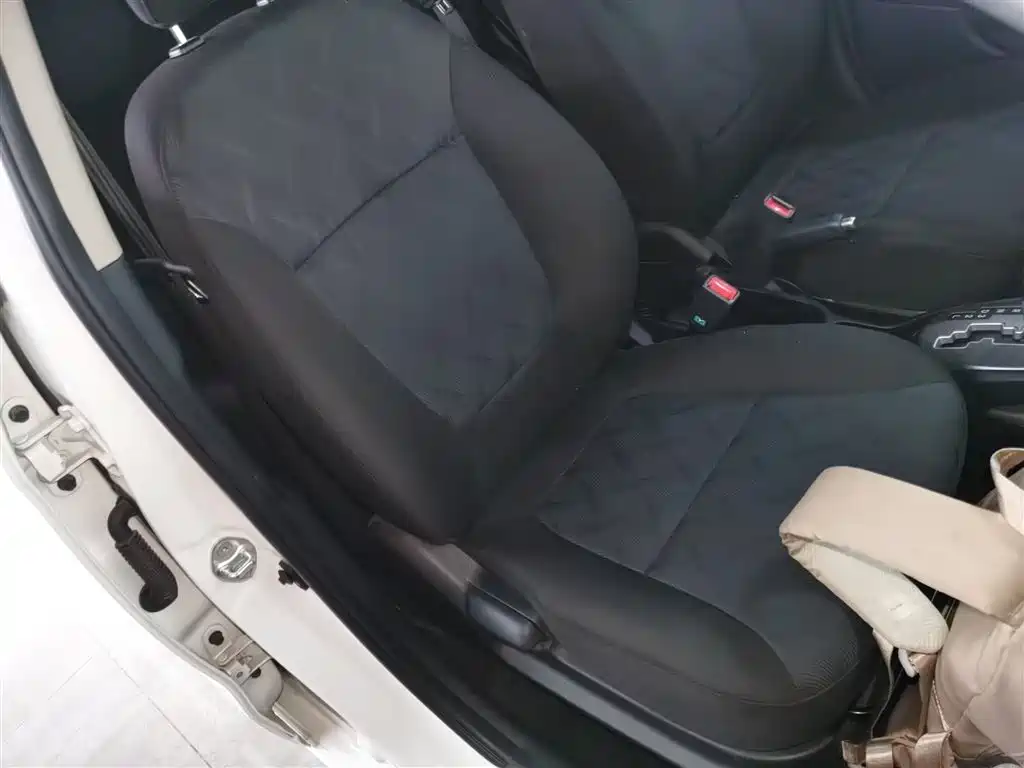 Kia K2 2015 Sedan 1.4L AT GLS фото 20