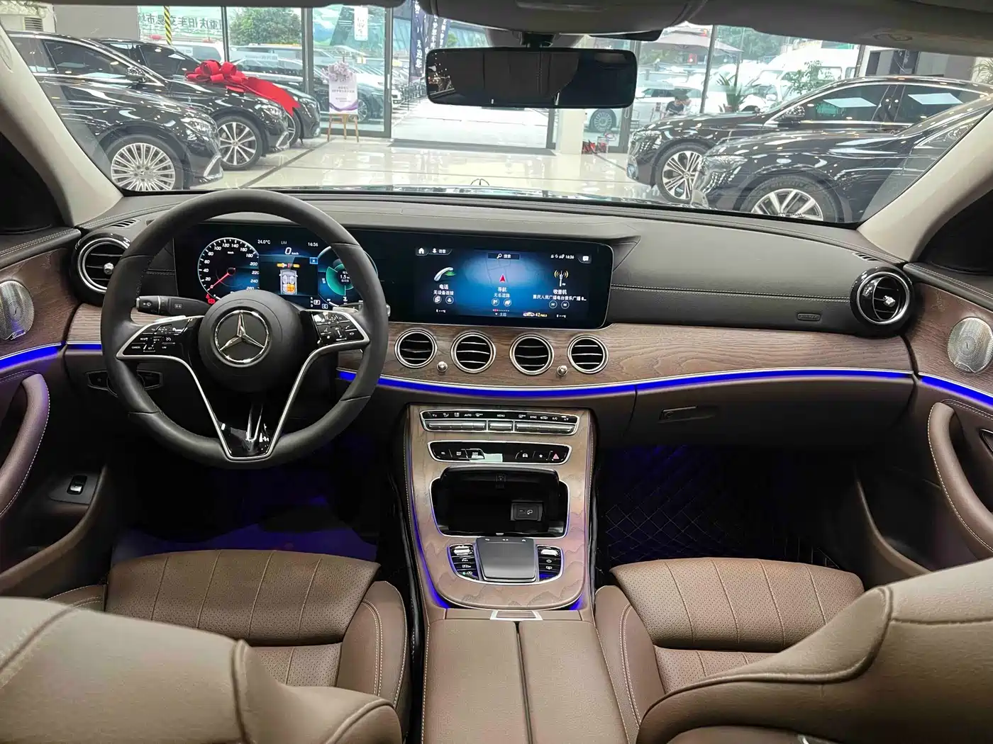 MERCEDES-BENZ E CLASS