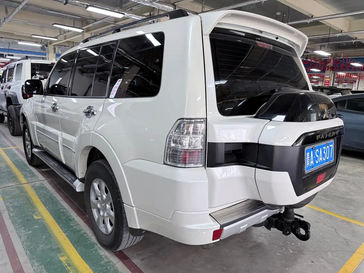 Mitsubishi Pajero (Import) 2020 3.0L Automatic Standard Edition фото 19