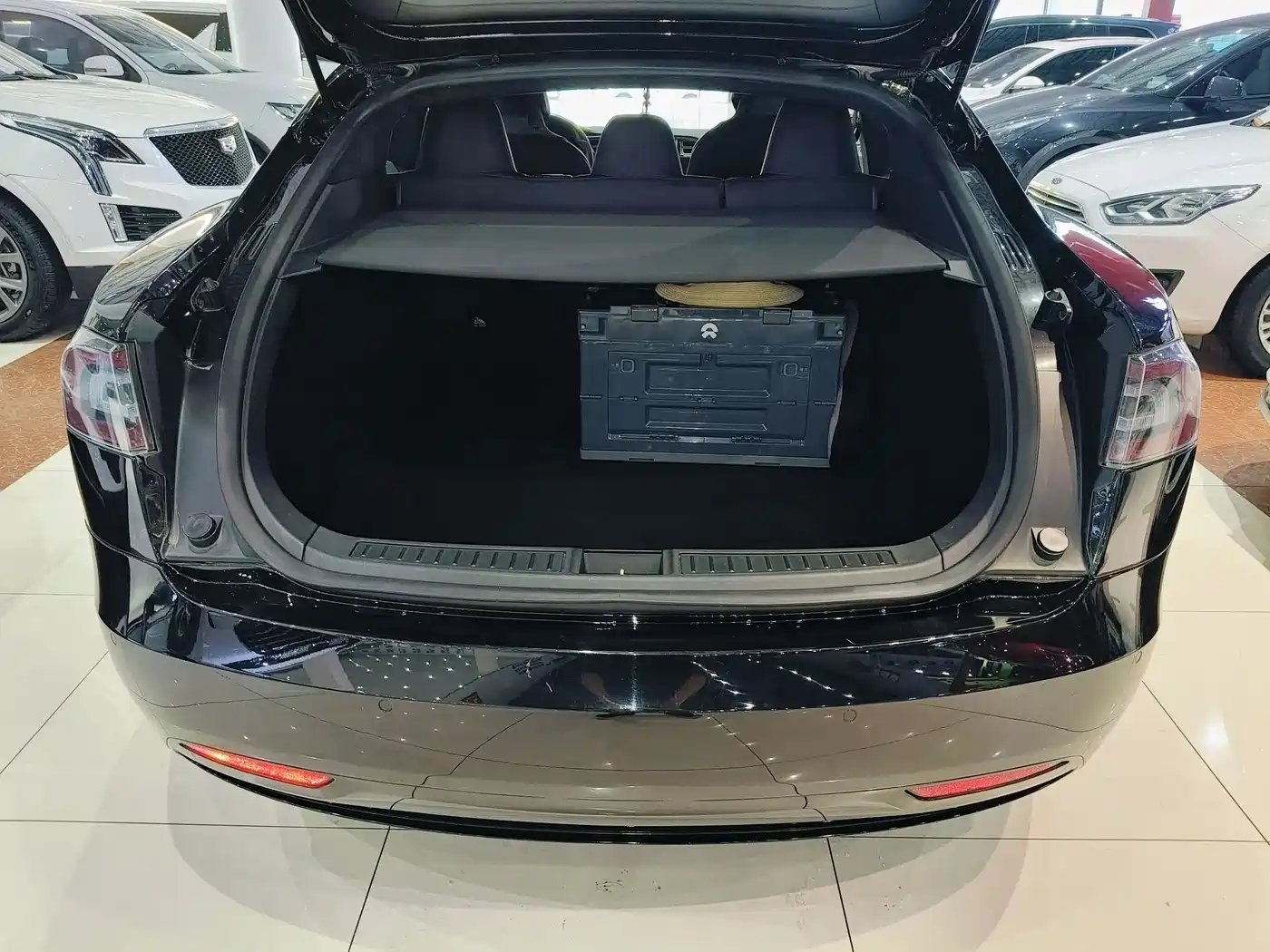 TESLA MODEL S