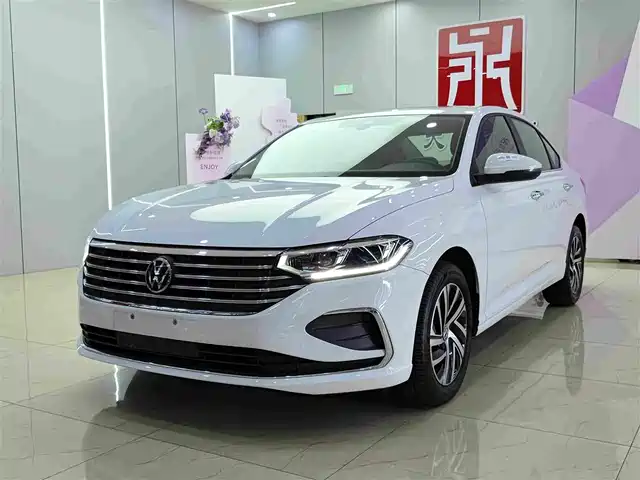 Volkswagen Lavida 300TSI DSG, Комфорт
