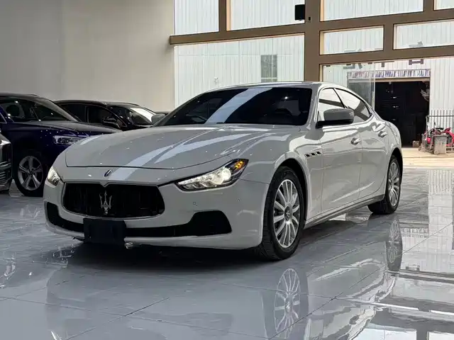 MASERATI GHIBLI