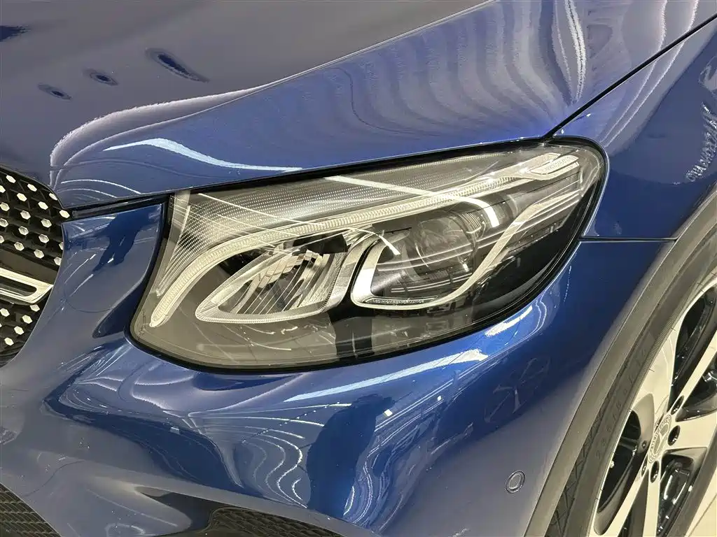 Mercedes-Benz GLC Coupe 2018 GLC 200 4MATIC Coupe SUV фото 2