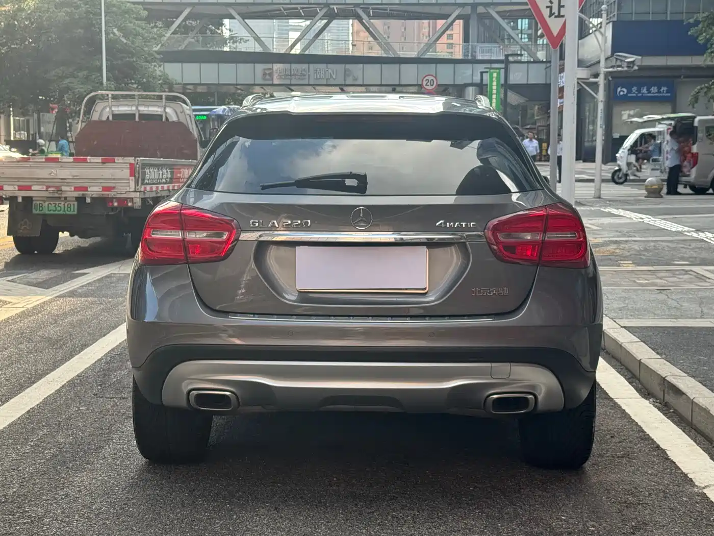 Mercedes-Benz GLA 2016 GLA 220 4MATIC Fashion фото 11