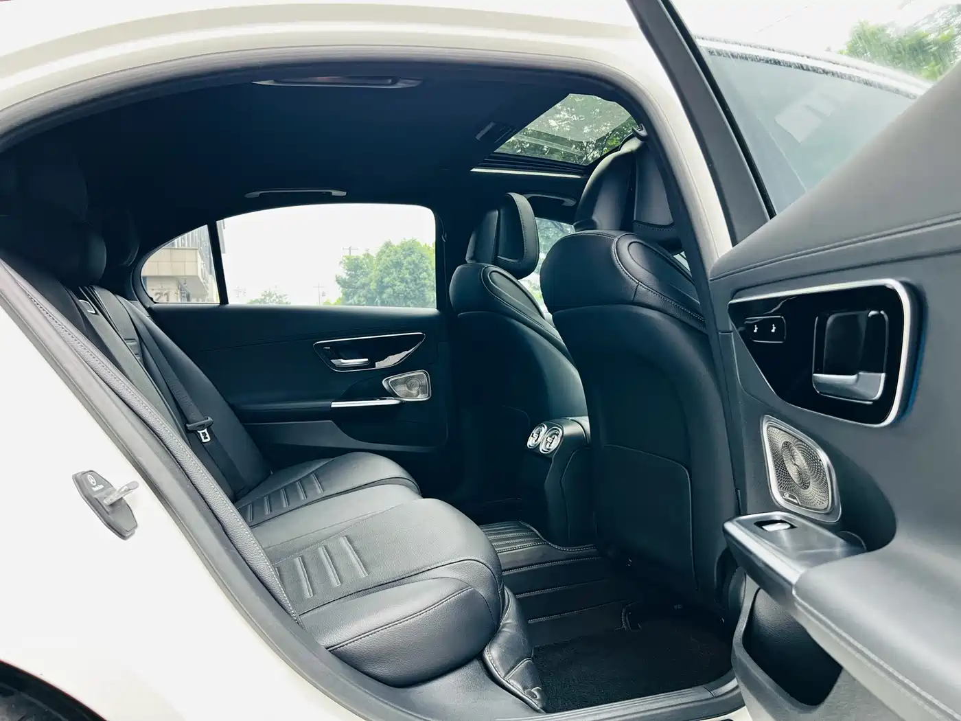 Mercedes-Benz C-Class 2022 C 200 L Sport Version фото 12