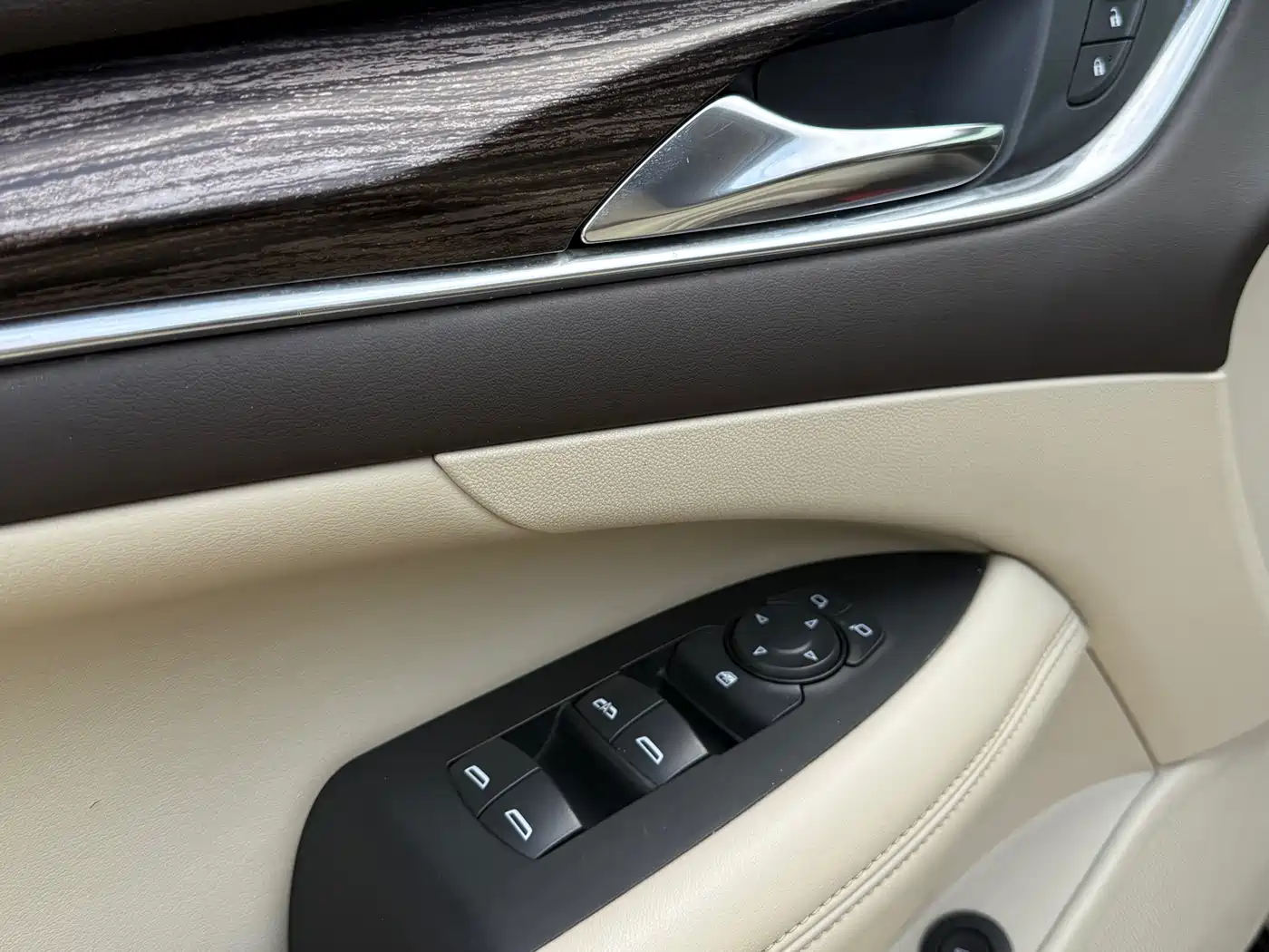 Фото 15 - Buick LaCrosse