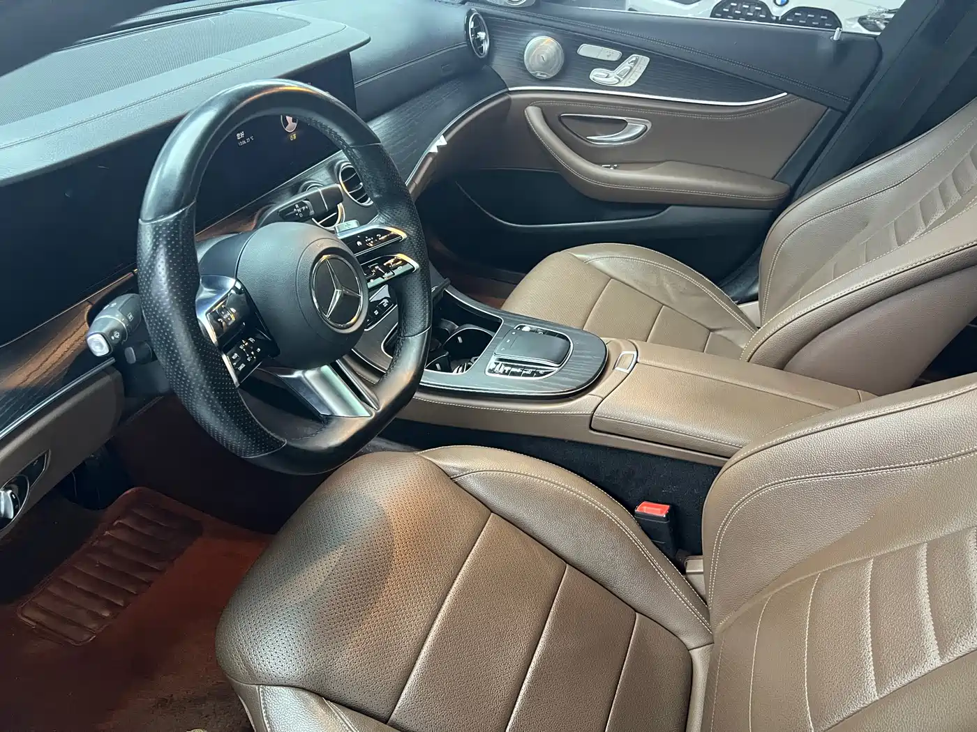Mercedes-Benz E-Class 2021 E 300 L Fashion фото 6