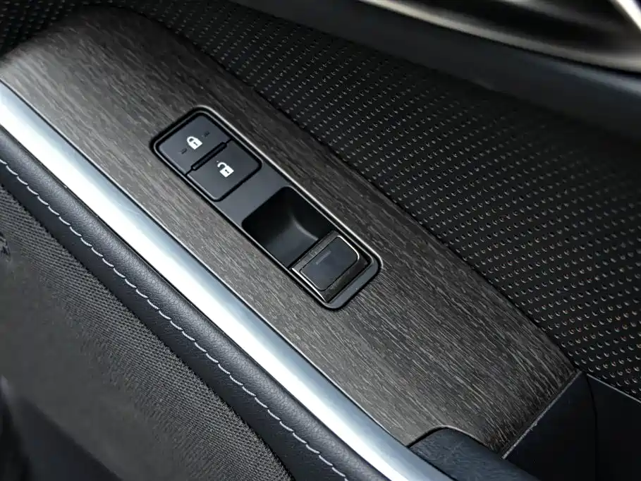 Фото 29 - Lexus GX
