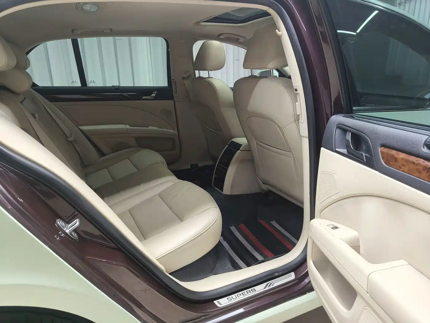 Škoda Superb 2014 2013 1.8TSI Automatic Elegance Edition