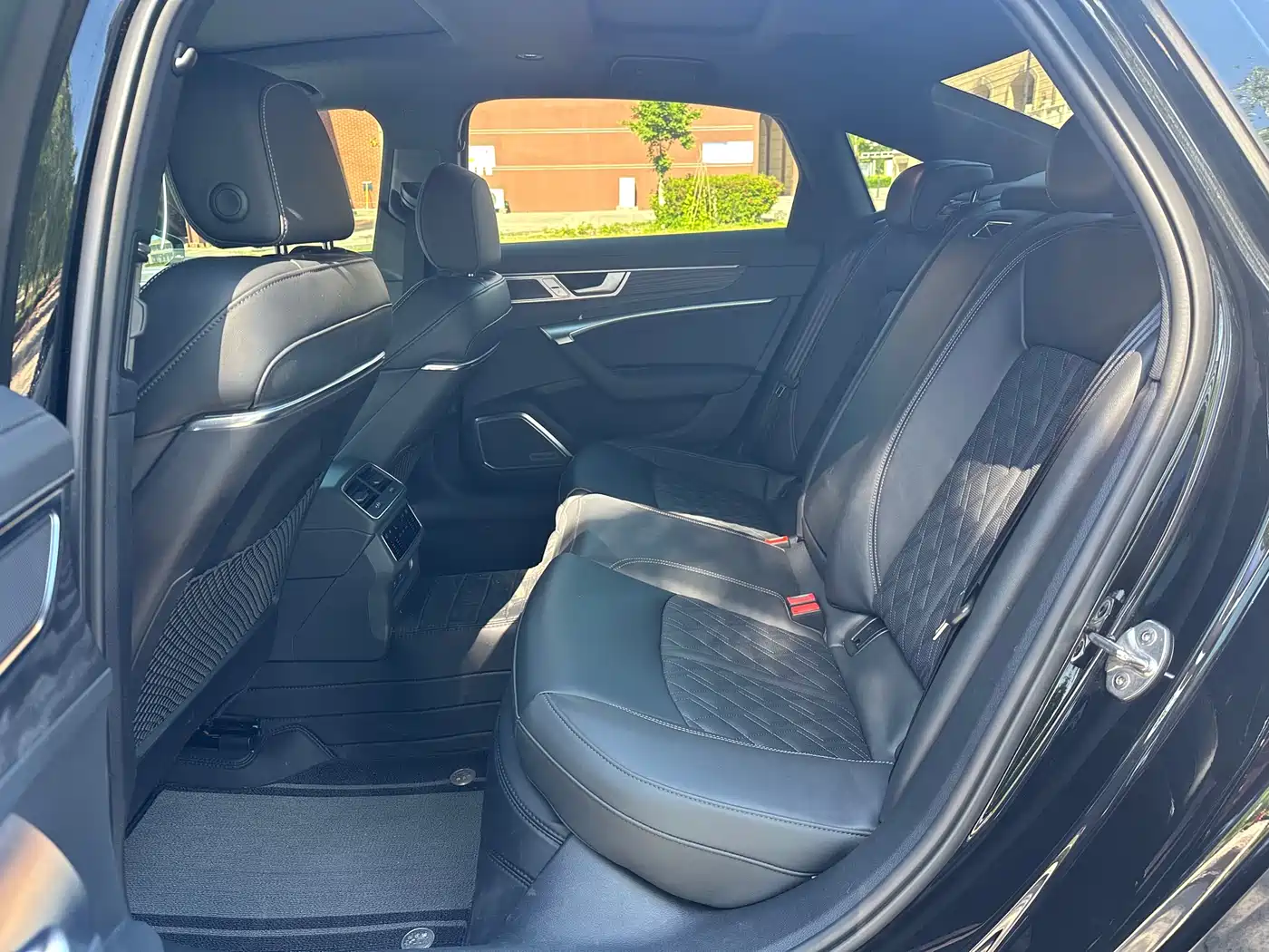 Audi A6L 2025 Model Year Facelift 45 TFSI Premium Sport фото 10
