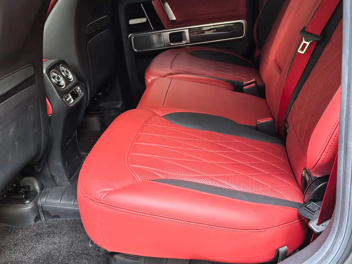 Mercedes-Benz G-Class AMG 2019 Facelift AMG G 63 фото 15