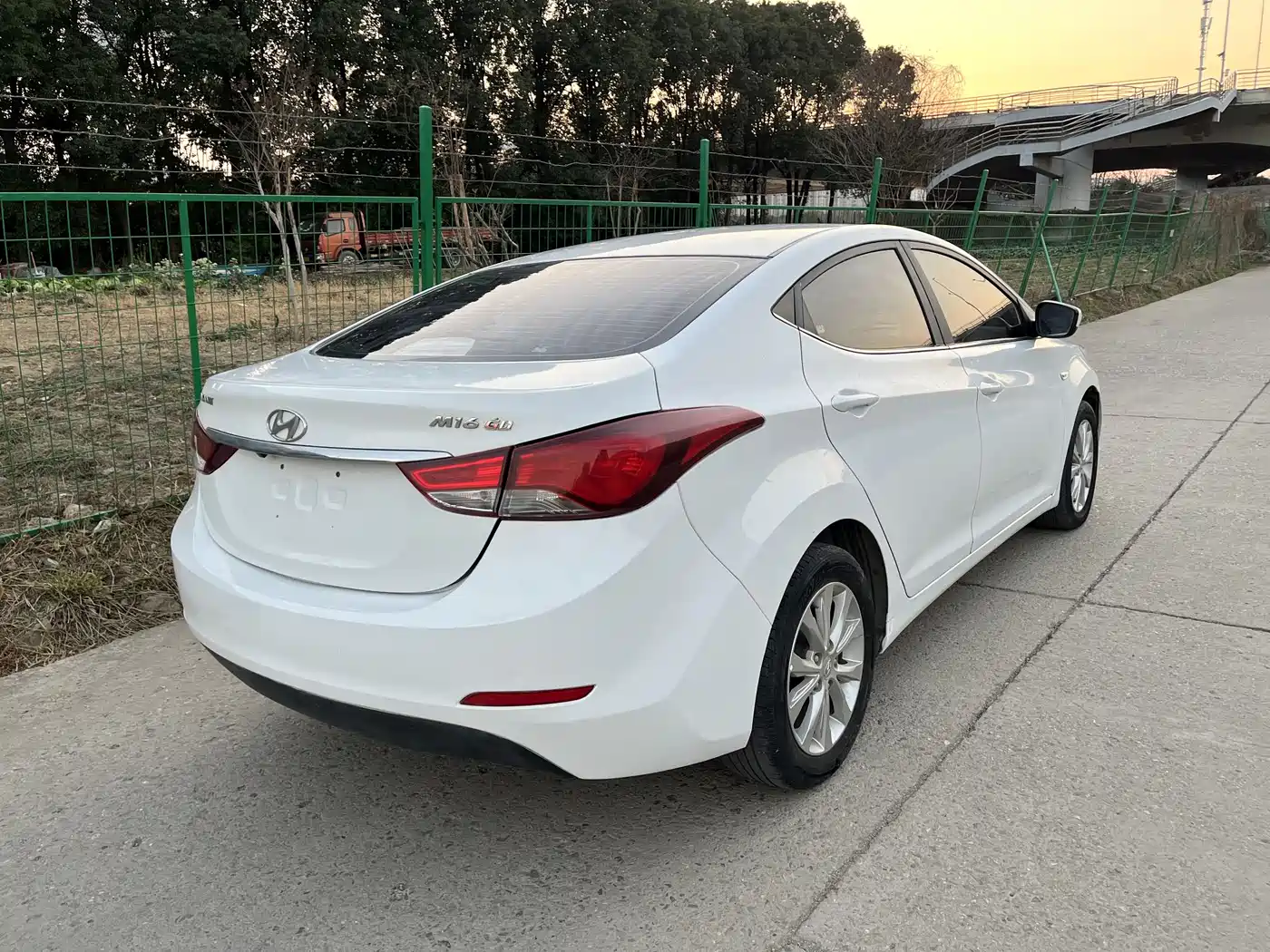 Hyundai Langdong 2016 1.6L Automatic Smart Edition фото 13