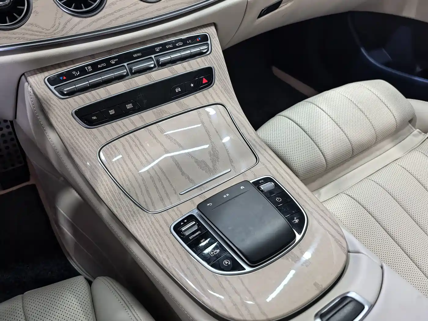 Mercedes-Benz E-Class (Import) 2021 E 260 Coupe фото 8