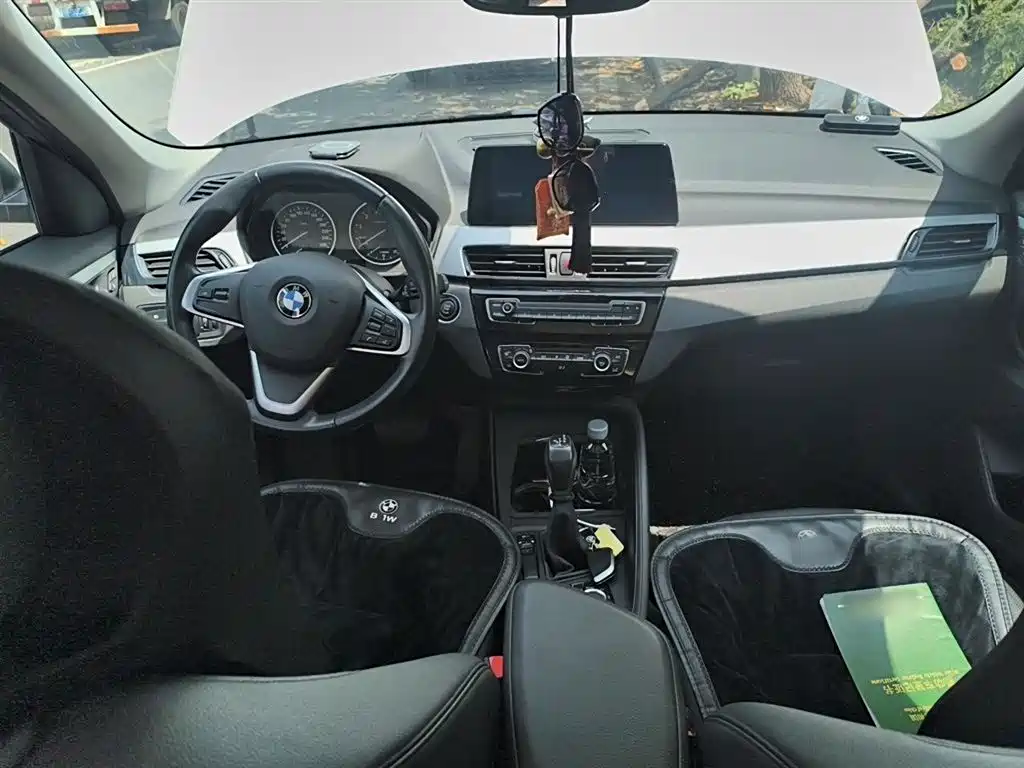 BMW X1 2016 sDrive18Li Fashion Model фото 13