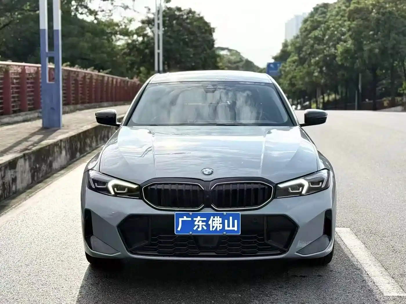 Photo 1 - BMW 3 Series