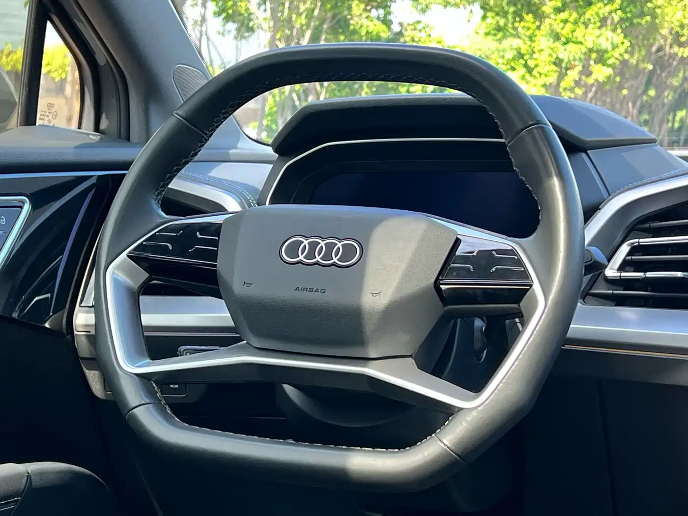 Audi Q4 e-tron 2024 2024 40 e-tron Pioneer Edition