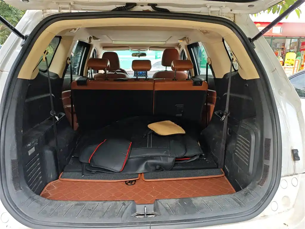 BAIC Huansu S7 2018 2018 1.5T Auto Premium Model