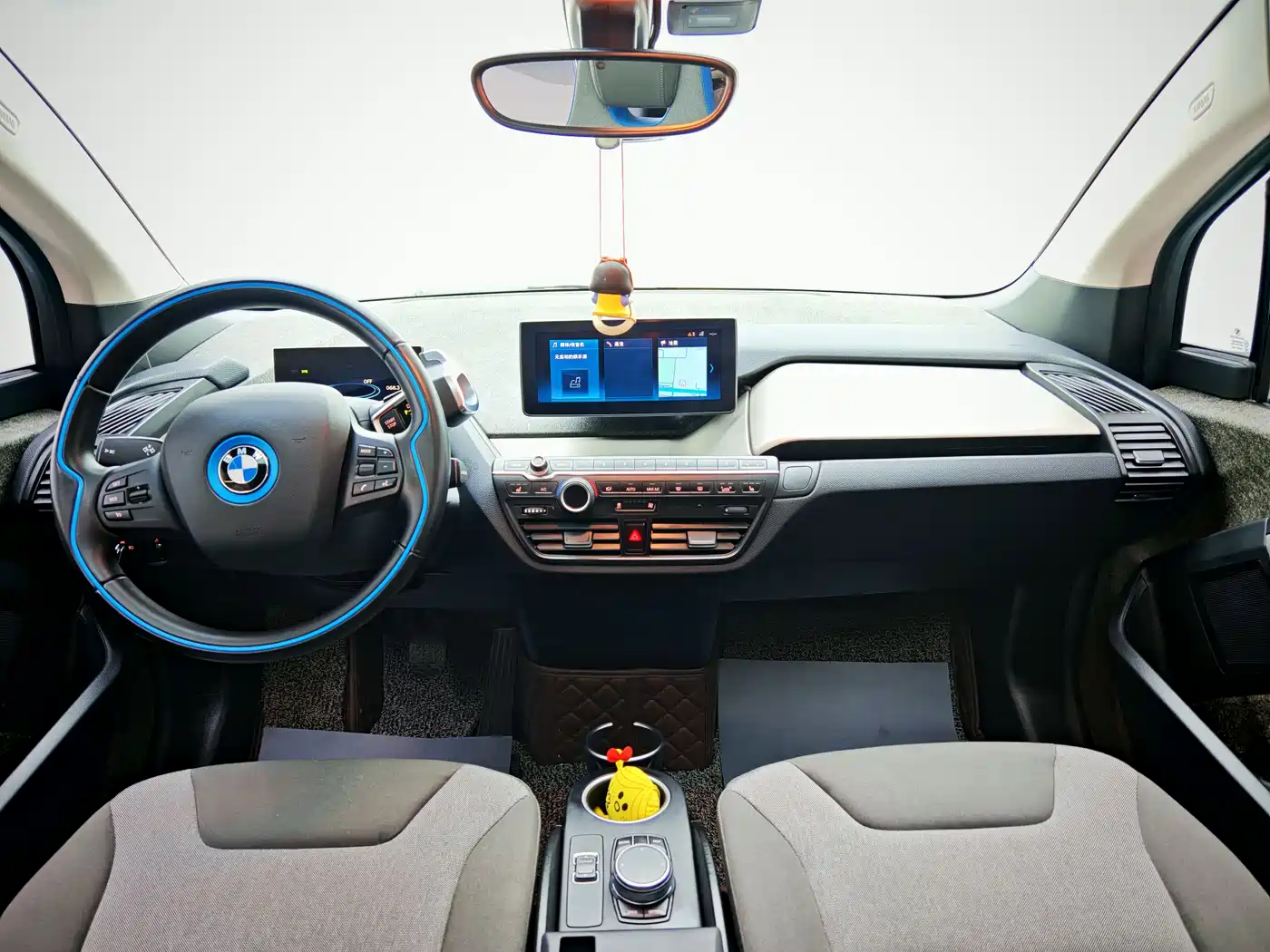 BMW I3