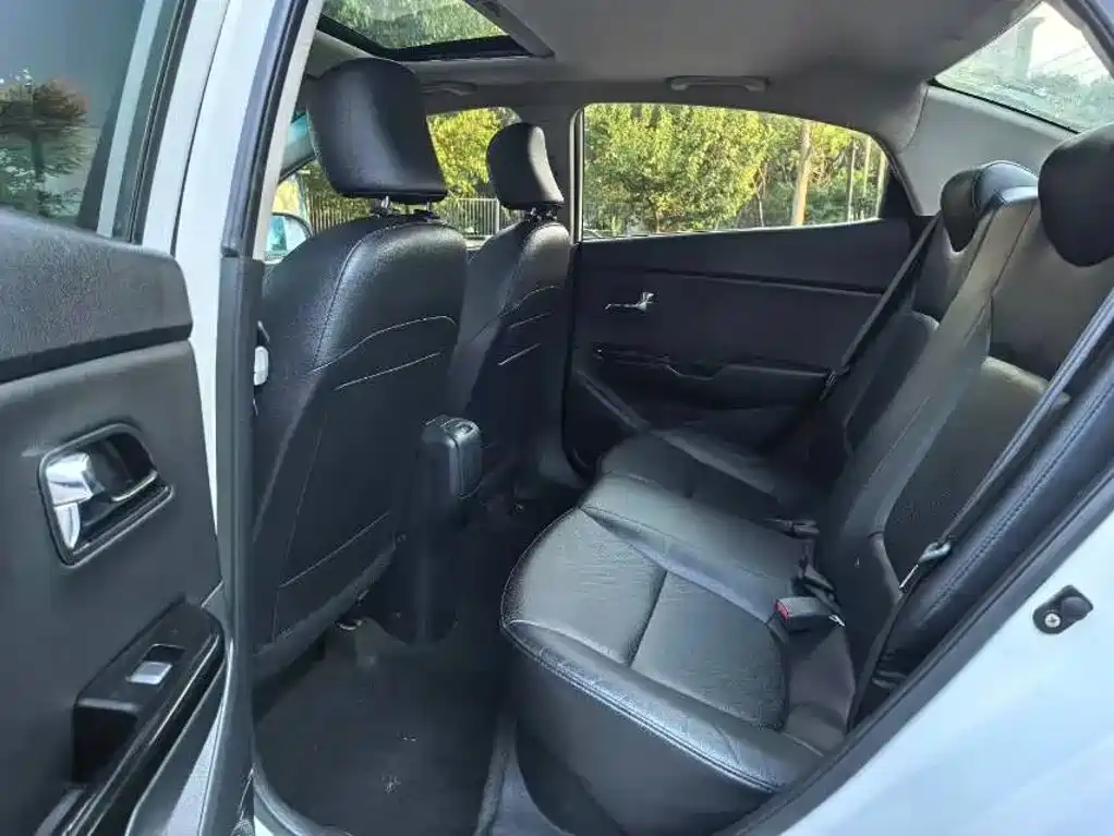 Kia K2 2013 2012 Sedan 1.6L AT Premium Commemorative Edition