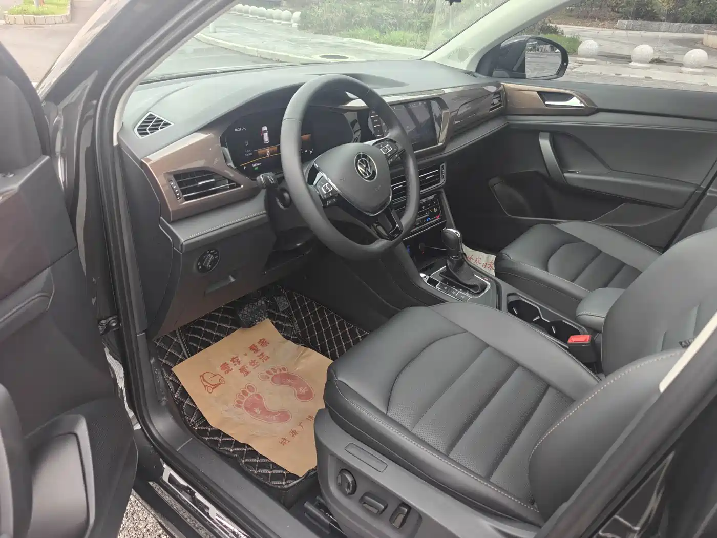 Volkswagen Tharu, миниатюра 9