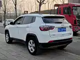 Фото 16 - Jeep Compass