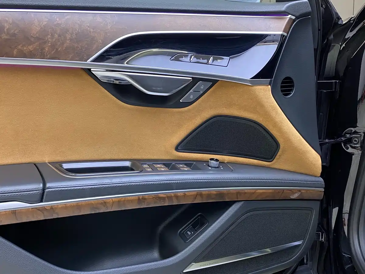 Audi A8 2019 Plus A8L 50 TFSI quattro Luxury фото 3