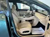 Photo 20 - Zhijie Luxeed R7