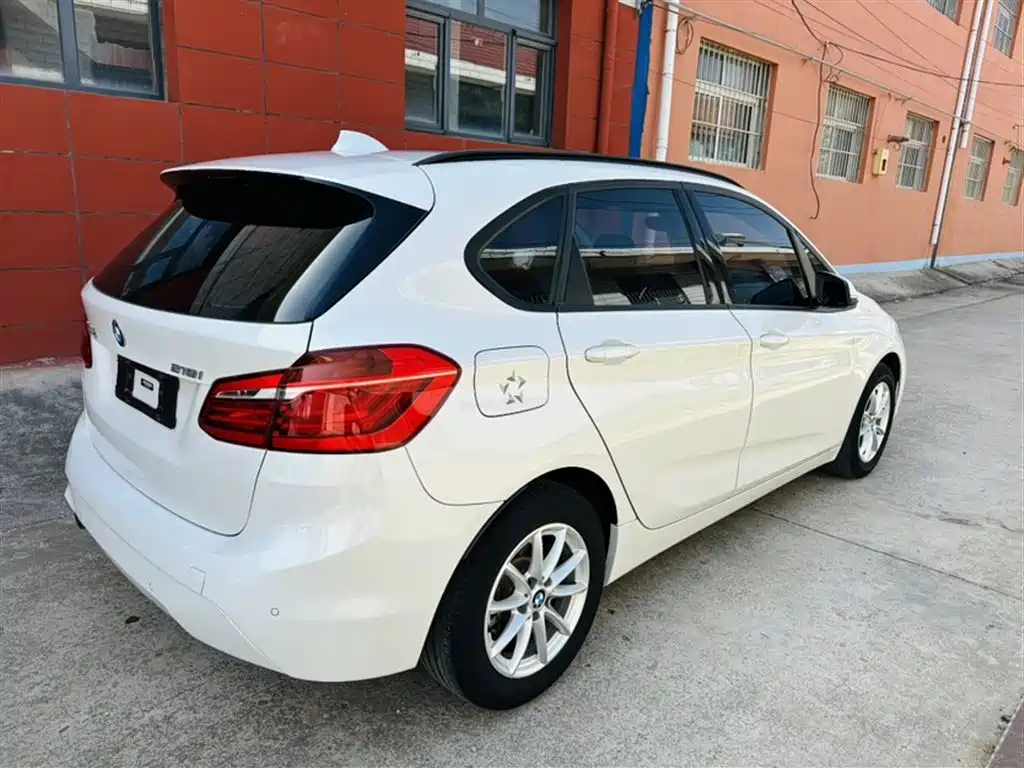BMW 2 Series Touring 2019 218i Fashion фото 7
