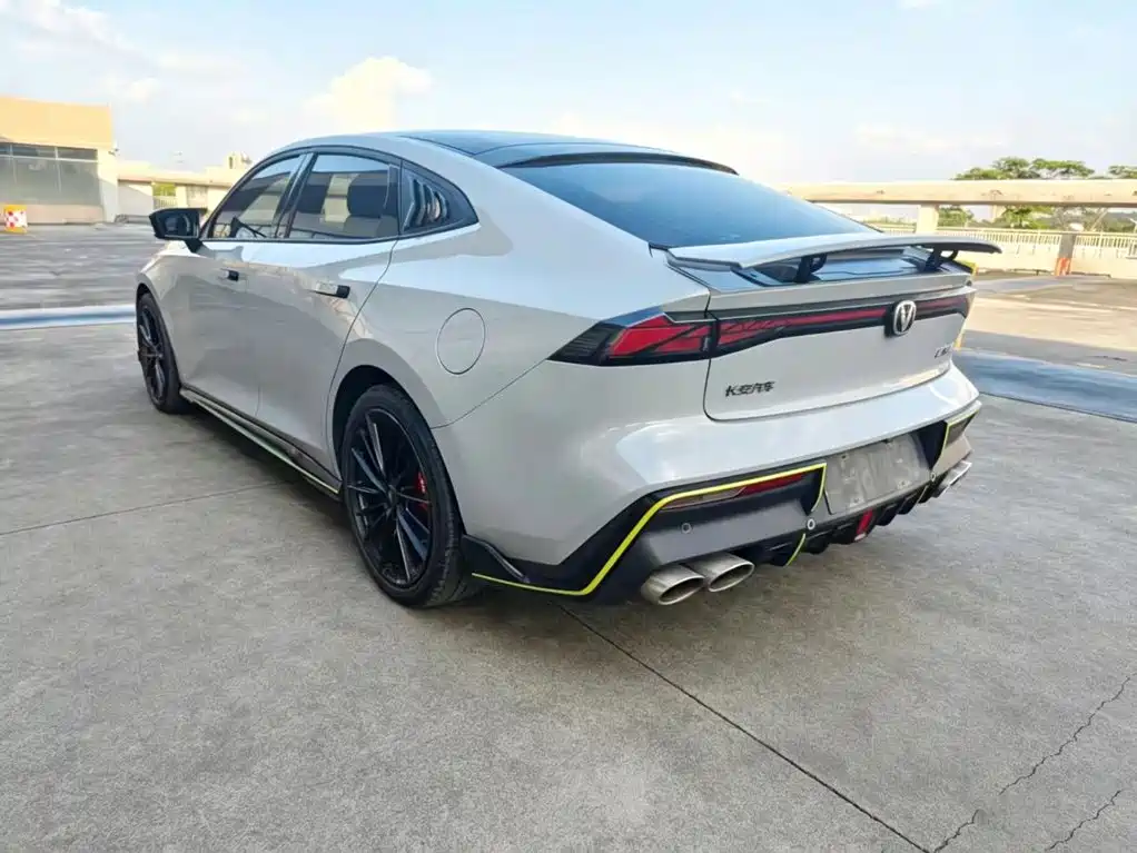Changan UNI-V 2022 2022 1.5T Sport Edition