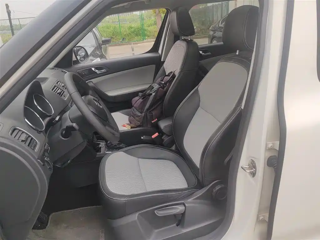 Škoda Yeti 2017 TSI280 DSG Advance фото 15
