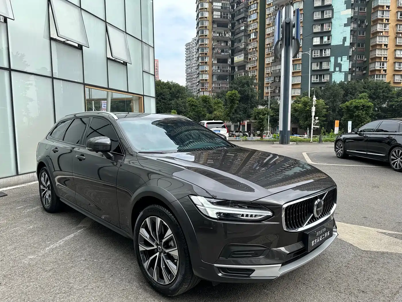 VOLVO V90