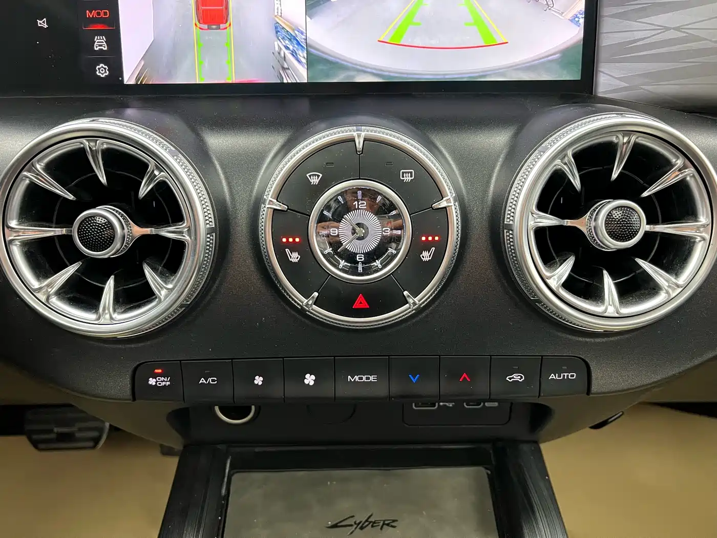 Tank 300 2023 Off-Road Edition 2.0T Conqueror фото 25