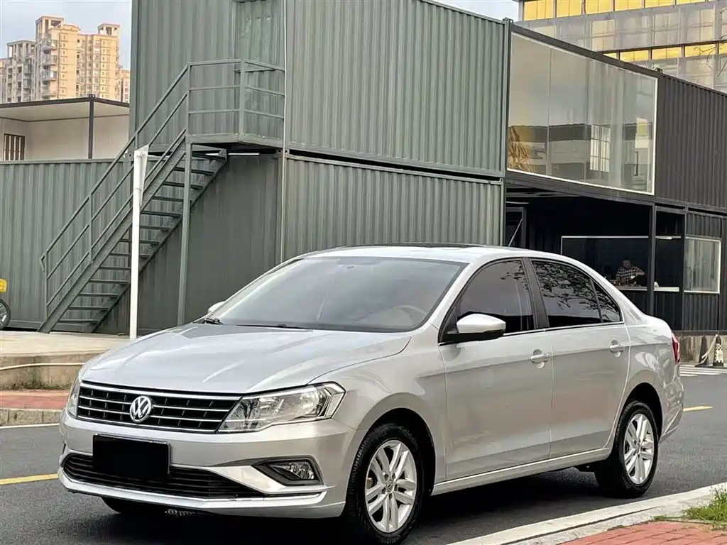 Volkswagen Jetta 2017 1.5L Automatic Comfort фото 2
