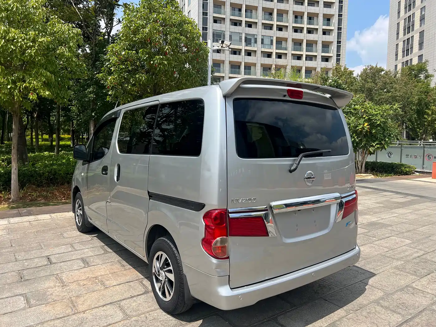 Nissan NV200 2016 2016 Facelift 1.6L CVT Luxury