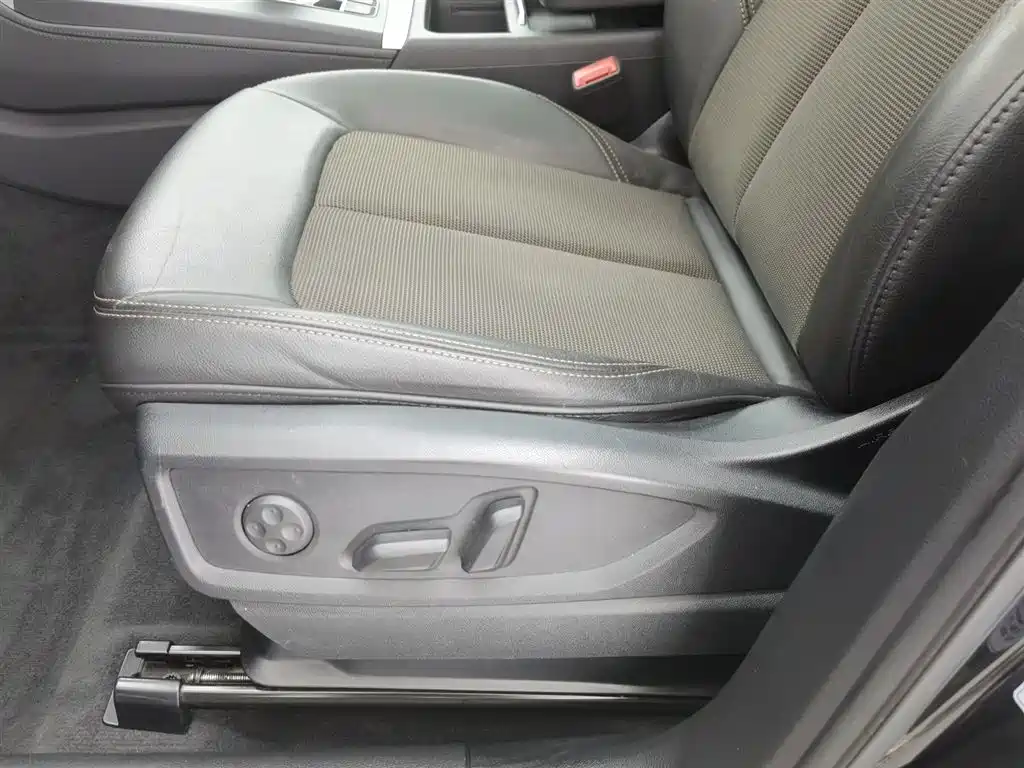 Audi Q5L 2018 40 TFSI Prestige Fashion (China V) фото 20