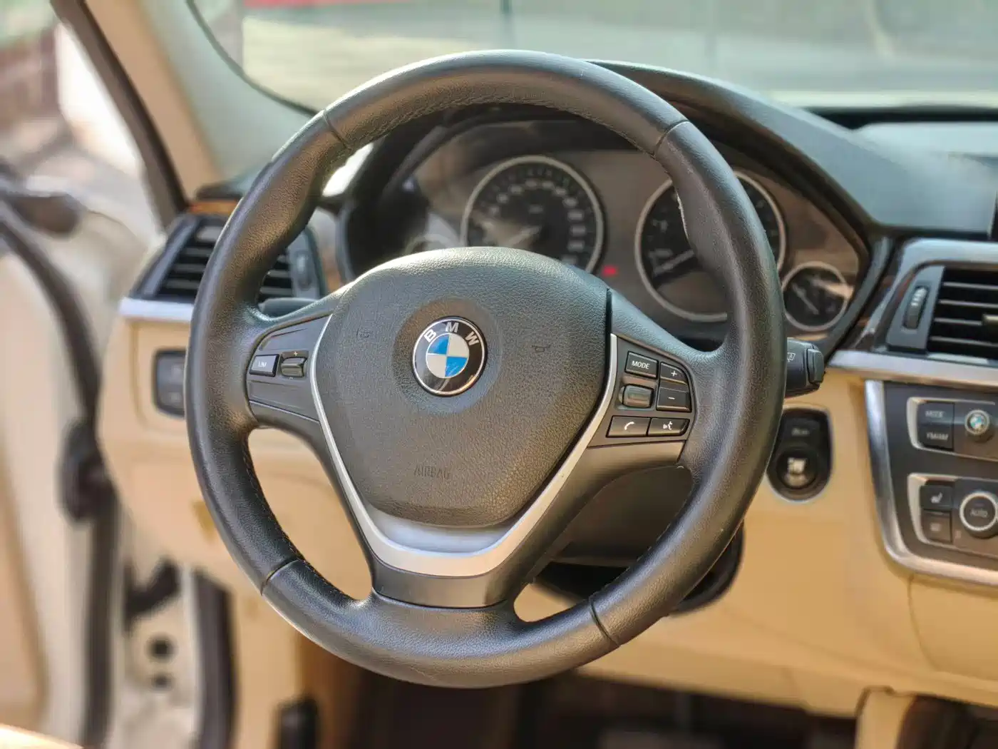 BMW 3 Series 2013 320Li Luxury Design Package фото 10