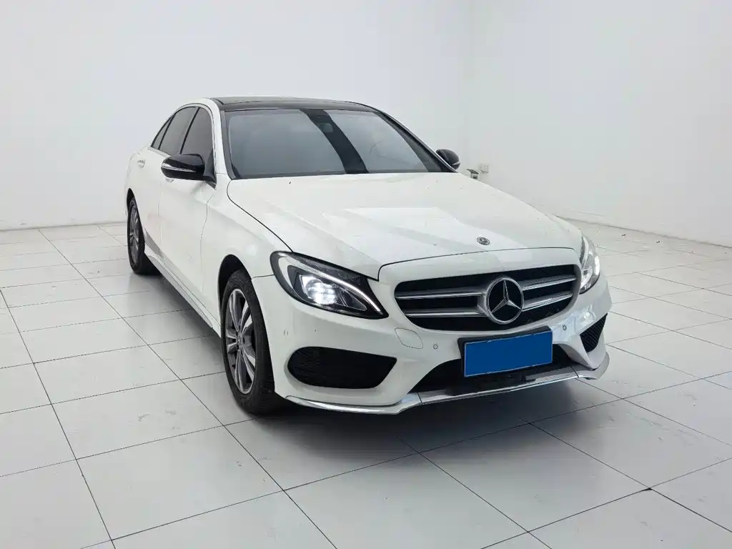Фото 3 - Mercedes-Benz C-Class